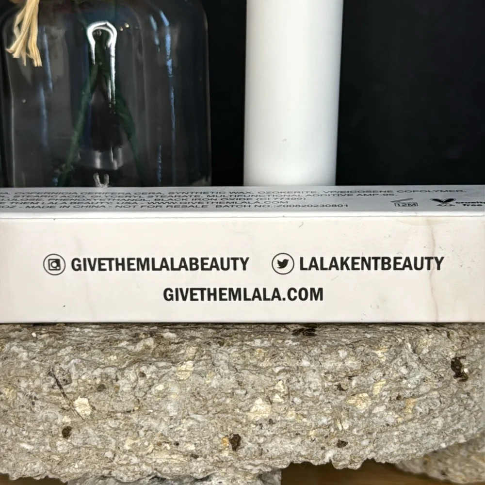 LaLa Beauty Everyday Mascara in Black‎